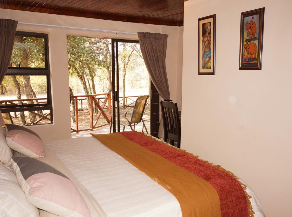 Kruger River Holiday Home Marloth Park Exteriör bild